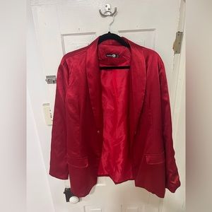 Boohoo Size 10 Women’s Tall Red Satin Blazer